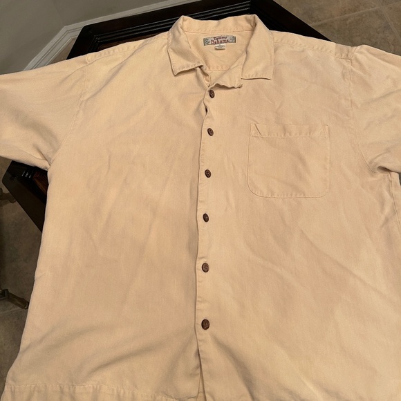 Tommy Bahama 100% Silk Mens Casual shirt Size XL - Picture 1 of 3